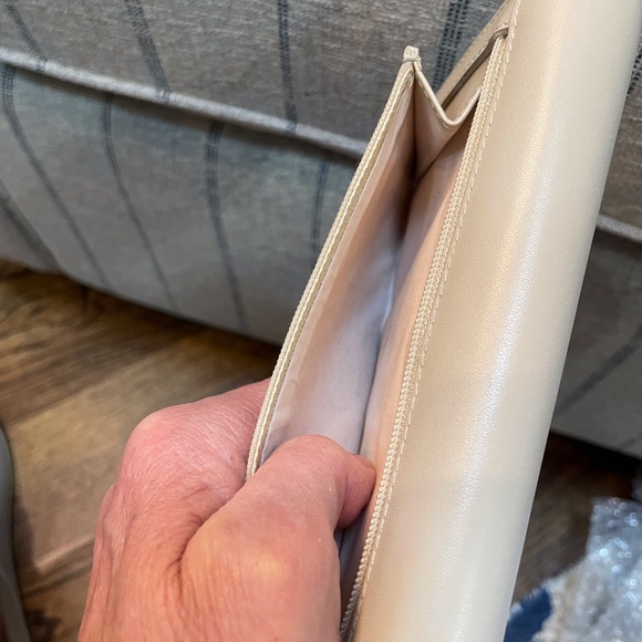 Radley London beige wallet - Picture 9 of 14